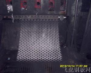 車輛運(yùn)輸車用鋼板網(wǎng)－０４